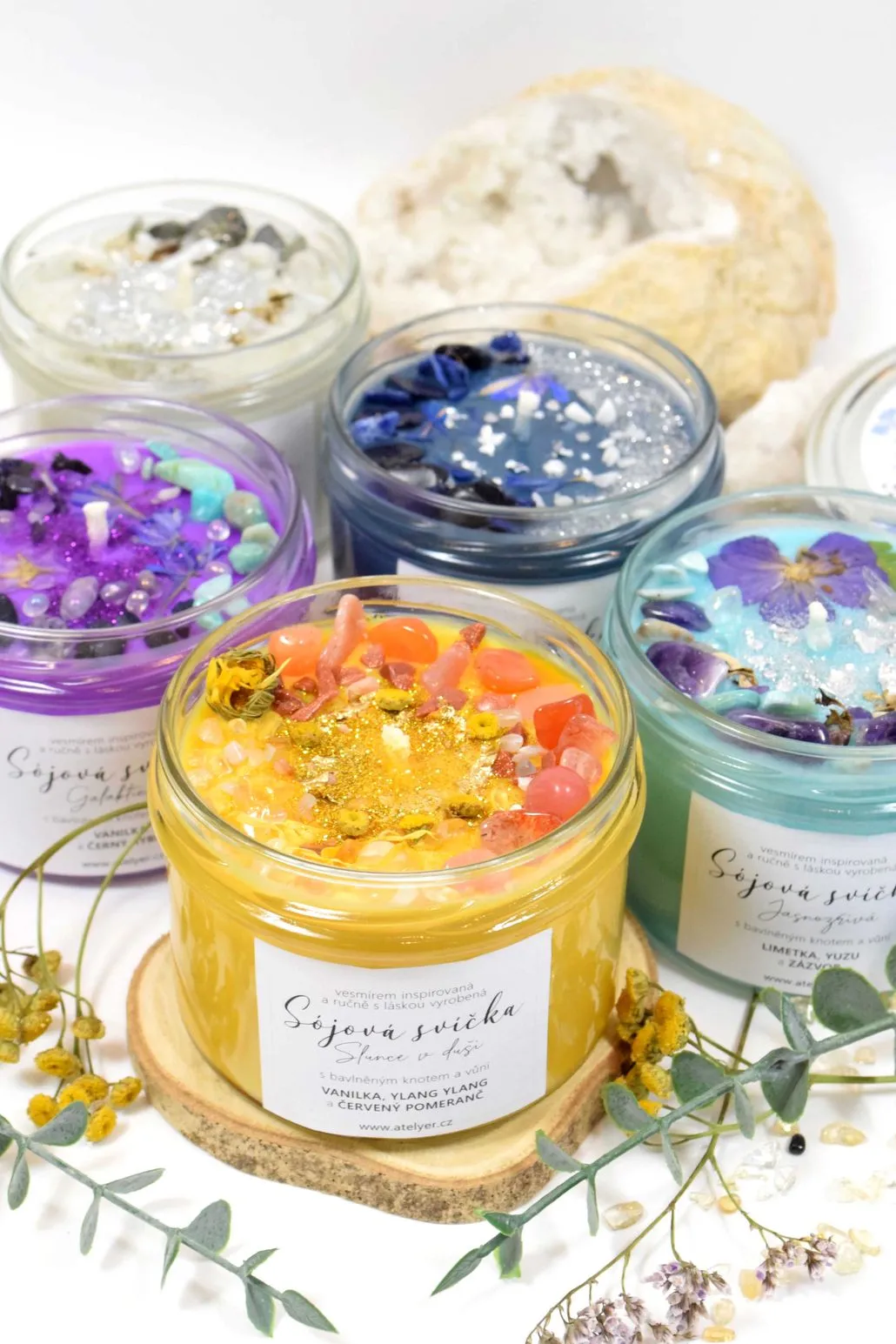 Přírodní sójové svíčky z kolekce Vesmírná