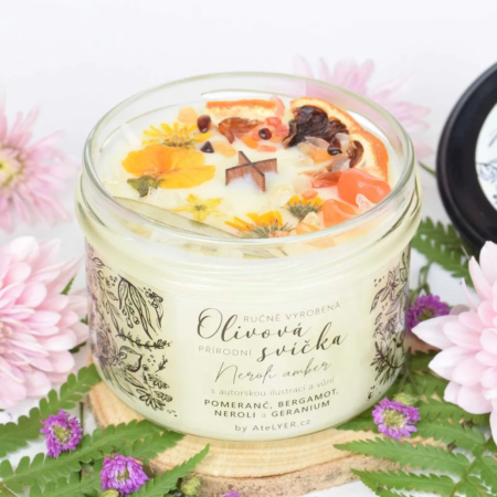 Přírodní olivová svíčka s dřevěným knotem Neroli amber