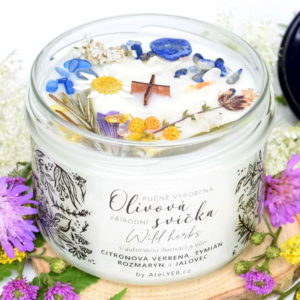 Přírodní olivová svíčka s dřevěným knotem Wild herbs