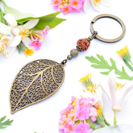 Originální přívěsek na klíče list Born to be free