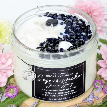 Sójová svíčka s krystaly Jing jang, bílá